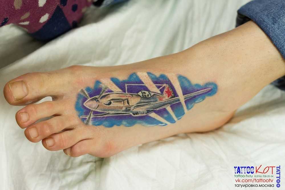 Tattoo • значение тату: самолет и его бумажный вариант
