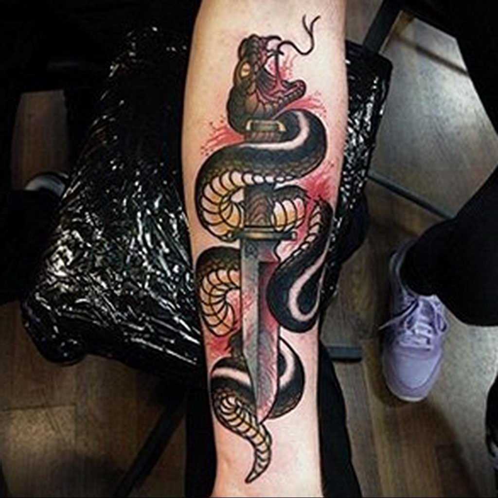 Tattoo • значение тату: нож