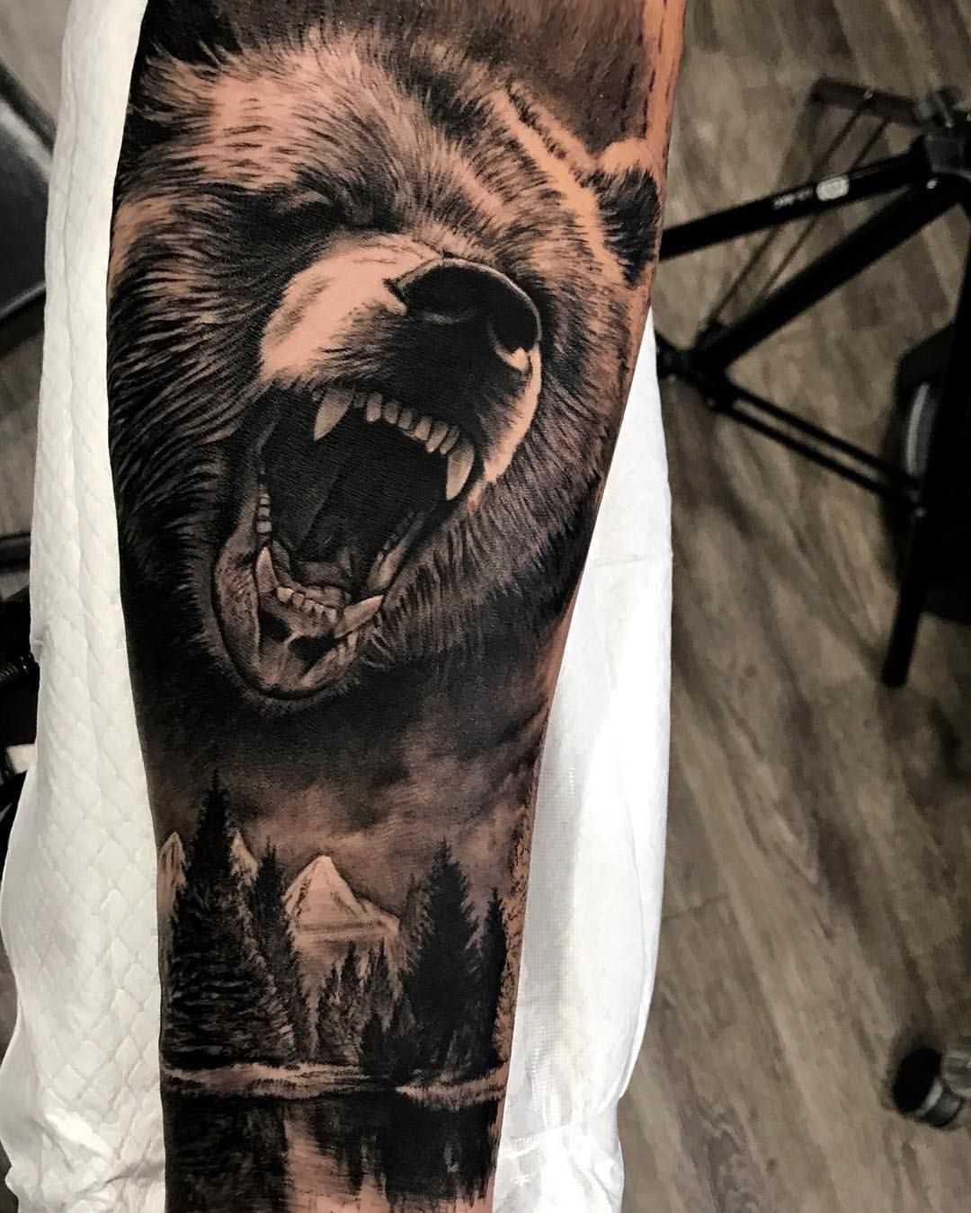 Tattoo • тату медведь: популярные стили и композиции