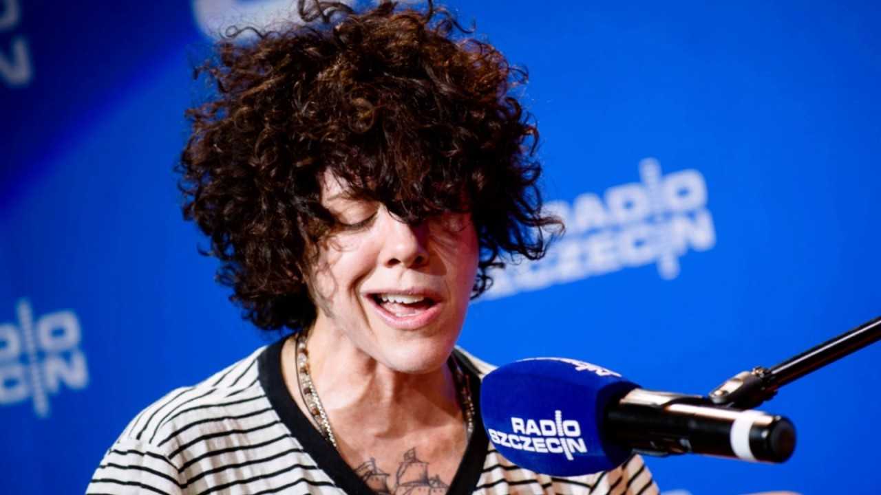 Lp — певица, которая обрела славу, потеряв любовь. певица lp: "часто мужчины, которые не были заинтересованы во мне физически, приносили мне много денег" лп как зовут